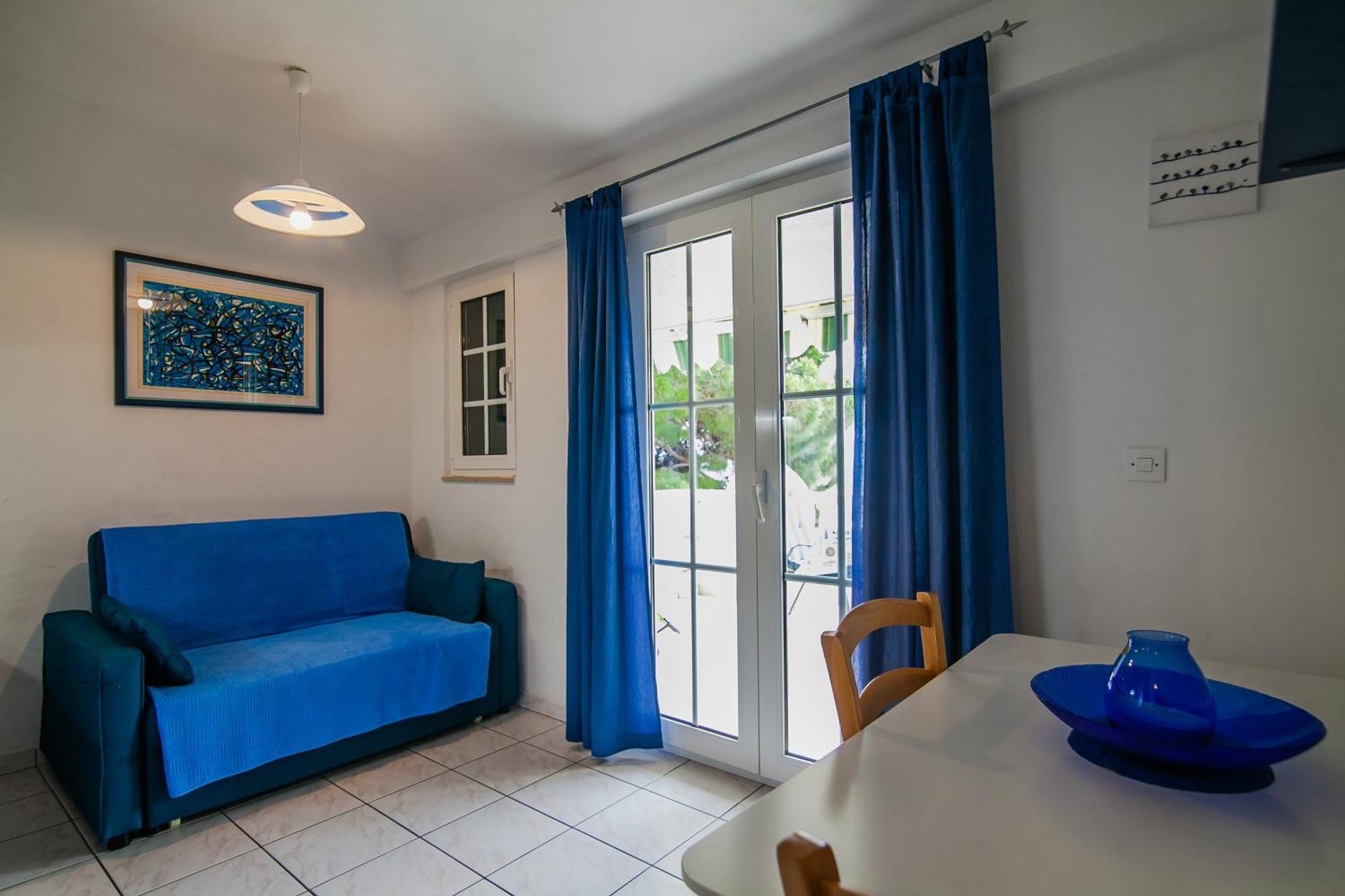 Apartments Paula Bol Bagian luar foto