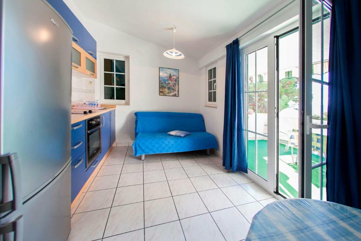 Apartments Paula Bol Bagian luar foto